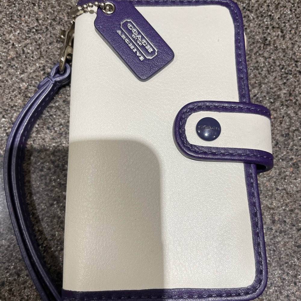 Coach Archive Leather Wallet Phone Case iPhone 6/7/8/SE